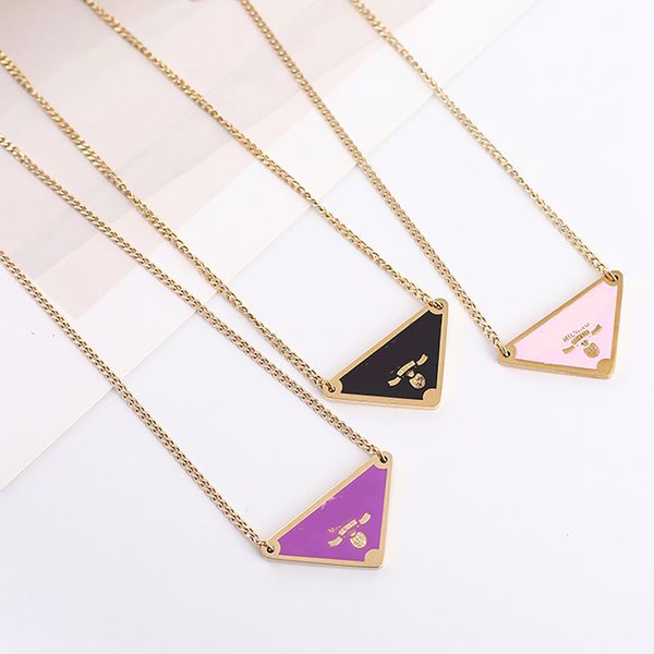 Collar con colgante de letra triangular de Sier dorado, joyería llamativa de diseñador de marca, collares de acero de titanio, cadena para hombres y mujeres, regalo Unisex