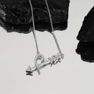 Gouden zilveren diamant pijl liefde hangers ketting 18k gouden vergulde keten sieraden vrouwen kettingen ketting link luxe hart topkwaliteit bruiloftsfeest dames geschenken meisjes