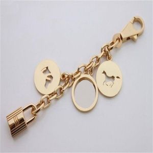 Gouden zilveren sleutelhangers ontwerper Men Women Hardware Trendy Key Chain Simple Personality Dieren Letter Car Keychain Bag Decoratie