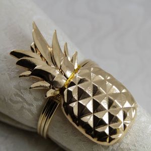Silver en métal argenté Gold Ring Pineapple Notater Holder for Wedding Mariage Napkin Decoration 264U