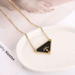 or argent Triangle pendentifs collier femme en acier inoxydable couple chaîne en or pendentif bijoux sur le cou cadeau pour petite amie accessoires