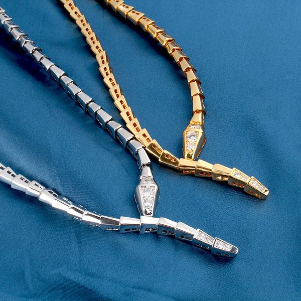 Astilla de oro delicada serpiente inicial collares de lujo Colgantes para mujer pulsera diamante Joyas de diseñador de lujo Fiesta Boda Madre regalos Cumpleaños niñas venta