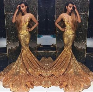 Gold Sparkling Sequins Mermaid Robes de bal Long Deep V Neck Coude Pieded Backless Sweep Train Train Party Sorong Robes de Soire6673772