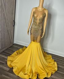 Robes de cérémonie de bal de forme sirène longue dorée scintillante pour fille noire 2024 robe de soirée d'anniversaire de diamant de luxe en maille transparente