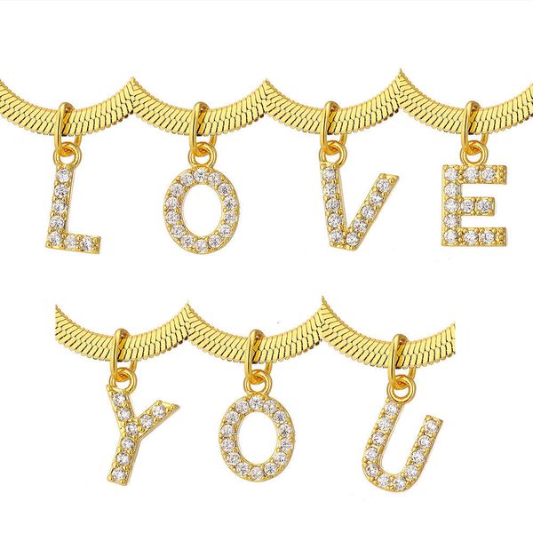 Gold en acier inoxydable Snake plat Diamond Inrangué Collier anglais pour femmes avec pendentif à 26 lettres, collier de bijoux, chaîne de cou