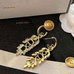Boucles d'oreilles à clous de styliste avec tampon en or, bijoux de Style Vintage populaire pour femmes, accessoires de fête de mariage celtique, 2024