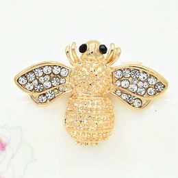 Gold Tone Alloy Prachtige Diamnate Bee Broch Hot Selling Elegante Vrouwen Sjaal Pin Verbazingwekkende revers Pin voor vrouwen en mannen