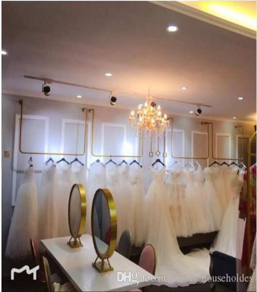 Rack de vestidos de novia de pared dorado muebles comerciales colgantes hombres039 y mujeres039 estantes de ropa de techo Tipo de piso USHAP4014436