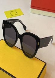 Goudkleurige metalen klinknagels Zonnebril Designer Zwart Acetaat Grote bril 0435 Voor Heren Dames Gepolariseerd Vierkant Frame Brillen Plat P8292553
