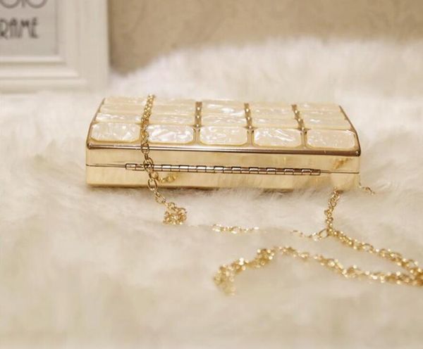 Borsa d'oro femminile 2022 nuovo banchetto cena di diamanti di cristallo con una piccola borsa quadrata messenger a tracolla alla moda pochette alla moda 05