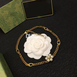 Bracelet de collier de perle en métal doré