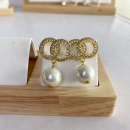 Boucles d'oreilles en petites perles dorées Channel Pearl Diamond Drop Boucles d'oreilles en or Designer pour femme Marque de mode Sier Boucles d'oreilles de mariage avec Never Fade DF556
