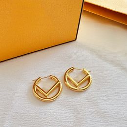 Golden Stud Earring Designer Voor Vrouwen Heren Luxe Jewlery Gold Hoops Studs Retro Ring Hanger F Oorbellen Engagement Accessoires 2303032BF