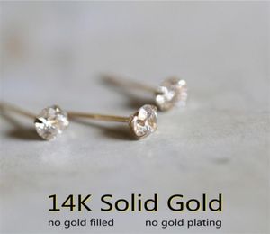 Goldtutu 14K Gold Gold Crystal Pendiendo mini Dainty Minimal Simple Style Gifting Pendientes de tachuelas para mujeres Joyas 2202167283655