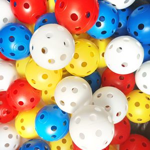Balles de golf Paquet de 12 balles d'entraînement de golf en plastique multicolores flux d'air diamètre creux 1,65 pouces balles de golf pour la pratique du swing sur le terrain de conduite 230923