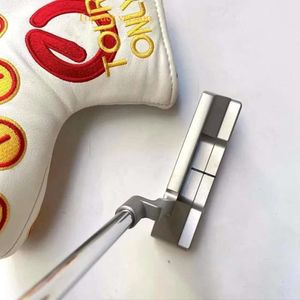 Clubs de golf pour la tournée Utilisation uniquement rouge T CLING T PRÉCISION CNC LIGNE Straight Putter Contactez-nous pour afficher les photos avec le logo 2775