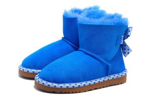 Bon marché bottes de neige pour enfants dos papillon tricot cheville bottes de neige légères semelle en caoutchouc portable 100% laine rembourrée propre produit d'usine meilleurs prix