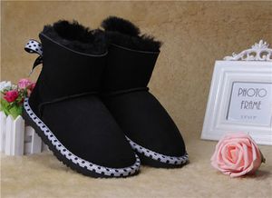Bon marché bottes de neige pour enfants en cuir laine une cheville bottes de neige tailles Eu27-35 hiver chaud confortable bottes décontractées papillon tricoté comme mode