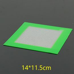 Goede handgevoel 4.33 * 3.35 inch vierkante mini-vorm siliconen matten wax anti-stick pads voor rollend droog kruid