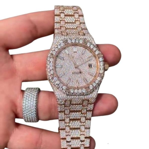 Montre glacé de bonne qualité Watch Incolore Moisanite Diamond Watch for Men Wholesale Price