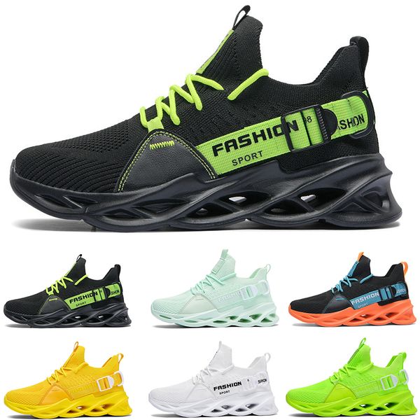 Bonne qualité Non-marque hommes femmes chaussures de course triple noir blanc vert volt jaune orange respirant hommes formateurs de mode baskets de sports de plein air 39-46