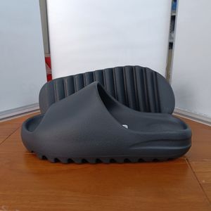 Sandales de bonne qualité sandales Summer One onyx Resin Soot Ochère Eame Orange Men Femmes Sneakers Taille 36-48 US13 USA ENTREPRIT