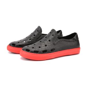 Buenas zapatillas de deporte de moda de verano para hombre zapatos para correr azul negro gris naranja playa agujero zapatillas transpirables hombres sandalias casuales