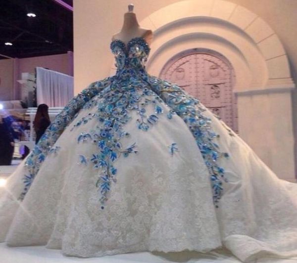 Hermosos vestidos de novia de perlas azules con cuentas de alerta de pelota de bañera de escote corazón Aplique floral una línea Vestidos nupciales Vestido5487621