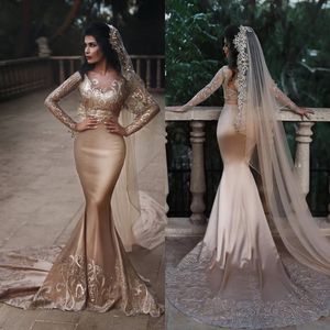 Gorgeous Deep-Champange Prom Dresses Cuentas con cuello en V Lentejuelas Apliques de encaje Vestido de noche de manga larga Dubai Sexy Two Pieces Mermaid Prom Dress