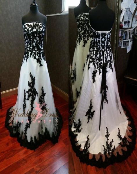Superbes robes de mariée gothiques en noir et blanc 2020 Appliques de dentelle sans bretelles CORSET MADE MADE PLUS TAILLE Robe de mariée Bridal Go1274836