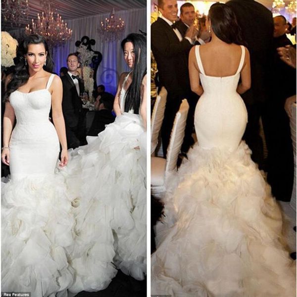 Magnifiques robes de mariée Kim Kardashian avec des volants Tiers sans bretelles sexy sirène mariage robes de mariée chapelle train plus size242N