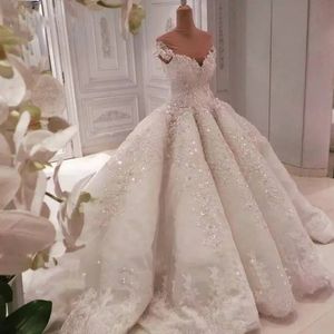 Prachtige Kanten 3D Bloem Trouwjurk 2024 Met Lange Trein Sparkle Kralen Kristal Arabische Dubai Bruidsjurken Gezwollen Custom Made vestidos de novia