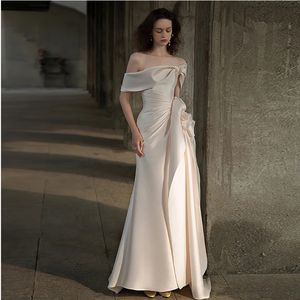 Magnifique luxe plus taille robes de mariée sirène plongeant le cou long sexy robe mariée en satin sexy