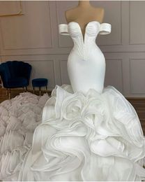 Prachtige zeemeermin organza trouwjurken bruidsjurken met lange ruches Cathedral Train Lace-up Corset Off Shoulder Tiered Modern Robe de Mariée