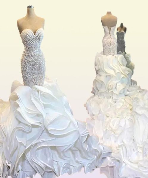 Magnifique robe de mariée sirène chérie perle perle à plusieurs niveaux de chapelle Train Bouches nuptiales sur épaule robes de mariée sexy3740209