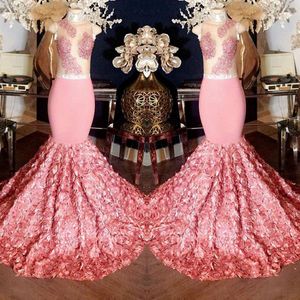 Gorgeous Pink Mermaid Prom Dresses 2019 Sheer Top con apliques 3D Rose Flower Sweep Train Vestidos de noche Cóctel Vestido de fiesta formal