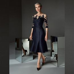 Precioso azul de Prusia hasta la rodilla vestidos para madre de la novia apliques de encaje con mangas tres cuartos vestidos de invitados de boda 2022
