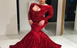 Prachtig rood lovertjes prom -jurken Sparkly Jewel Neck Long Sheeves Mermaid Party Jurken 2018 Sexy Dubai Saudi Celebrity Evening G2843386