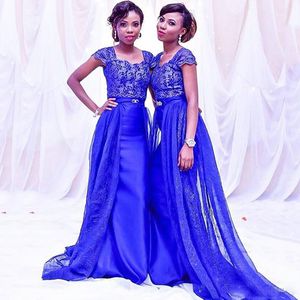 Magnifiques robes de demoiselle d'honneur bleu royal 2019 manches en dentelle sud-africaine robes de demoiselle d'honneur en satin sirène overskirts robe de demoiselle d'honneur