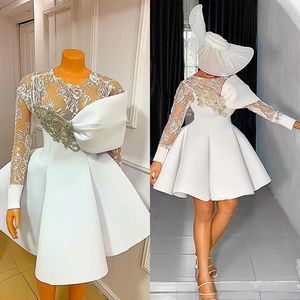 Superbe robe de bal de soirée courte avec des cristaux de cou transparent à manches longues blanc mini longueur au genou robes robe de noiva robes de soirée