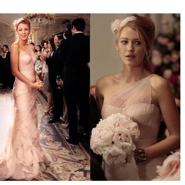 Gossip Girl Serena 2022 Sexy Blush Rose Sirène Robes De Mariée Une Épaule Balayage Train Volants Jardin Robes De Mariée