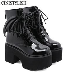 Goth Boots Boots High Heels Patent Leather Womens Chaussures sur la plate-forme Demonia Boots Punk Gothic Sexy Model Angel Wing New Fashion8608196