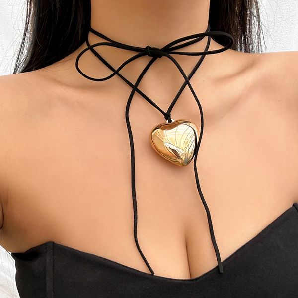 Goth noir velours grand coeur pendentif collier ras du cou pour les femmes élégant tissage noué nœud papillon chaîne réglable nouvel an bijoux