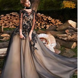 Gothique une ligne robes de mariée avec manches longues noir Floral Appliques robe de mariée perle Punk robes de mariée 2023