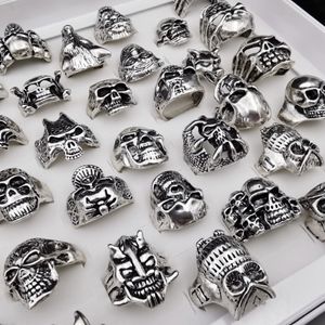 Gothic Big Skull Ring Men Man Imitatie roestvrijstalen hiphop vintage sieraden gemengde stijl maat