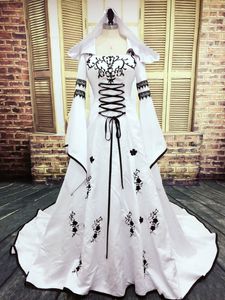 Gothic Zwart-witte Trouwjurken Met Hoed Lace-Up Korset Een Lijn Satijnen Bruidsjurken Borduren Vintage Dames Bruidsjurk Hoftrein