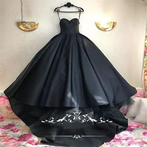 Gothic Black Design Baljurk Trouwjurken 2018 Plus Size Sweetheart Matt Satin Tulle Arabisch Dubai Country Bruidsjurken vestido218J