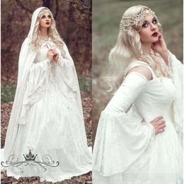 Gothic Julit Vintage Robes à manches longues Lace Satin Sweet Sweep With Cape Wedding Bridal Bridal Vestido de Novia