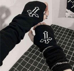 Style Punk gothique noir croix demi doigt Long gant femmes tricot longueur manches sans doigts gants Streetwear1400142