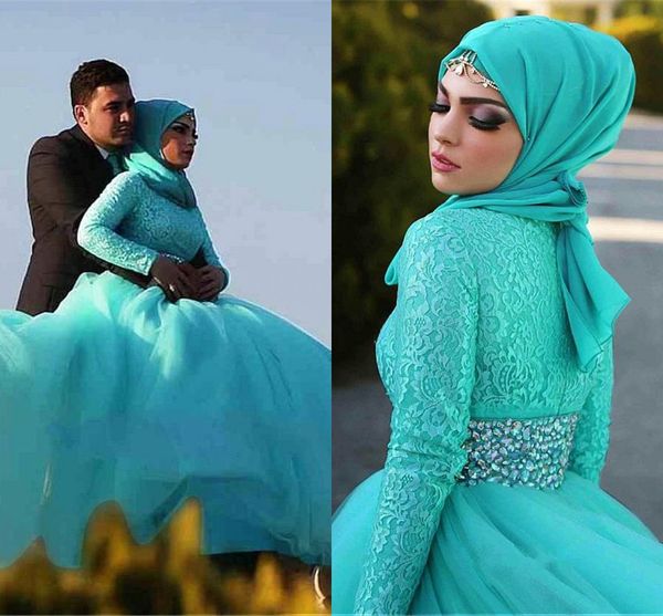 Vestido de fiesta gótico turquesa Vestidos de novia musulmanes Arabia Dubai Niñas Cinturones de cristal con cuentas Cuello alto Vestidos de novia de manga larga Novia africana